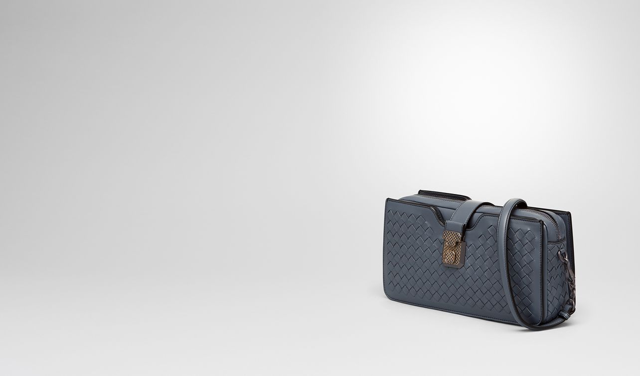 medium clutch bag in krim intrecciato nappa landing