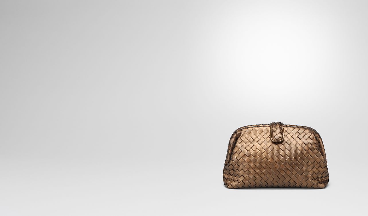 oro scuro intrecciato nappa the lauren 1980 clutch landing