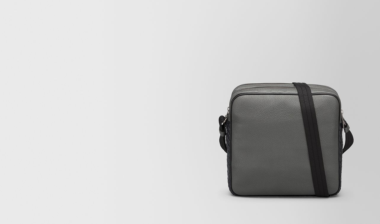 light grey cervo messenger bag landing