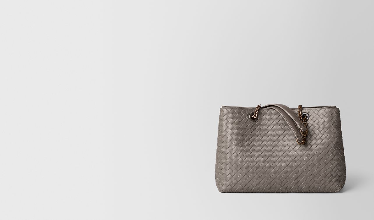 small tote in intrecciato nappa landing