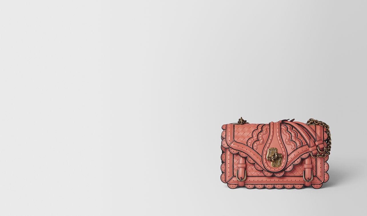 hibiscus intrecciato wingtip city knot bag landing