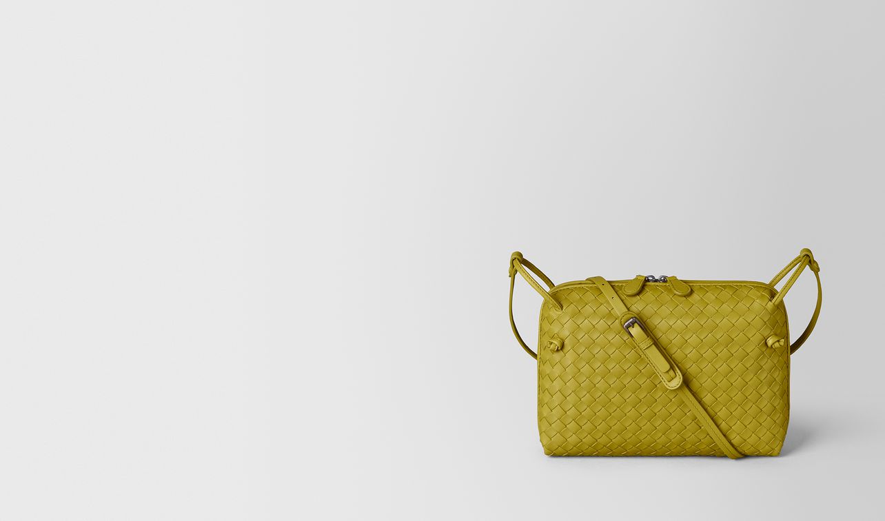 chamomile intrecciato nappa messenger landing