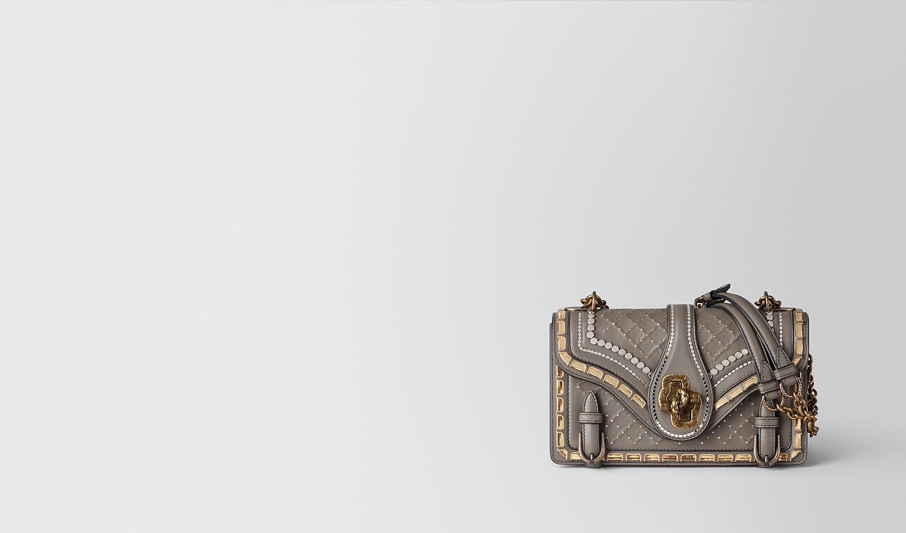 city knot aus nappa catena in steel landing