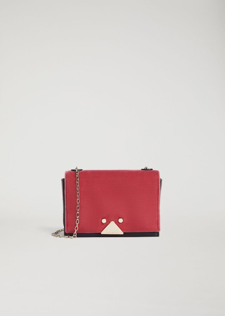 Minibolso de terciopelo y piel con cierre triangular Minibolso de terciopelo y piel con cierre triangular