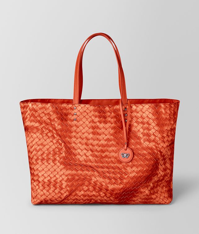 BOTTEGA VENETA MEDIUM TOTE IN INTRECCIOLUSION Tote Bag Woman fp