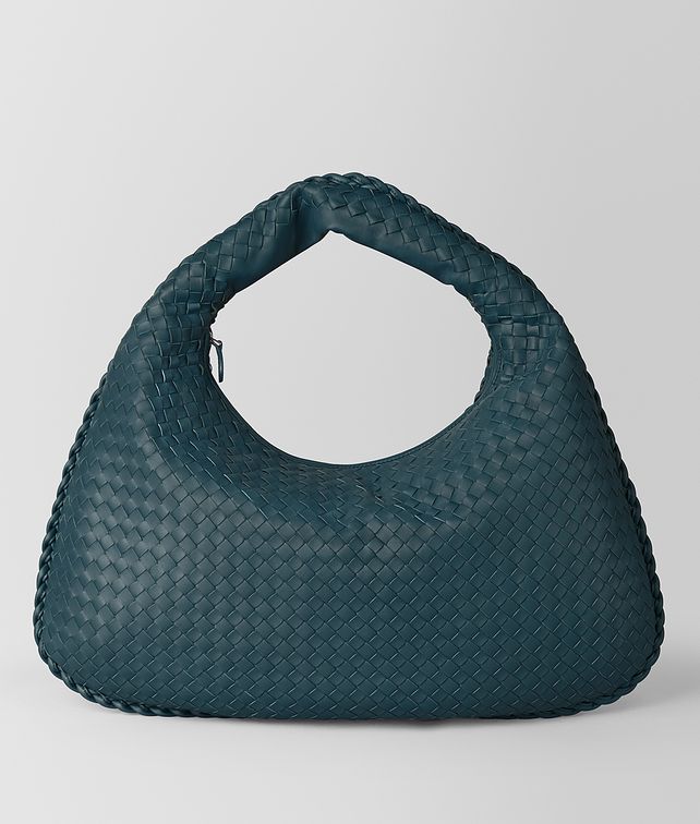 BOTTEGA VENETA LARGE VENETA IN INTRECCIATO NAPPA Shoulder Bag Woman fp