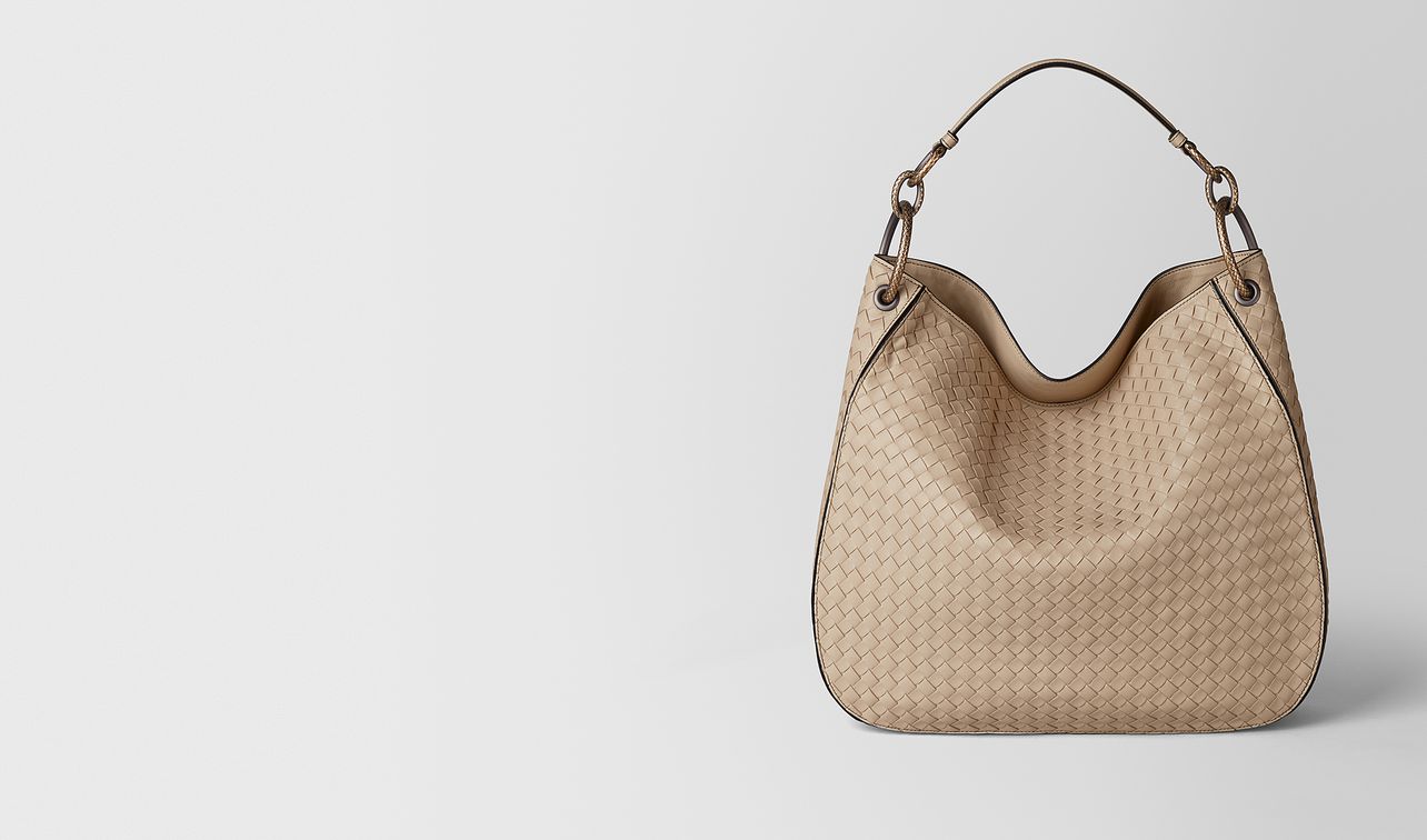 medium loop bag in intrecciato nappa landing
