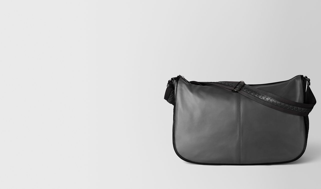 messenger bag in leggero landing