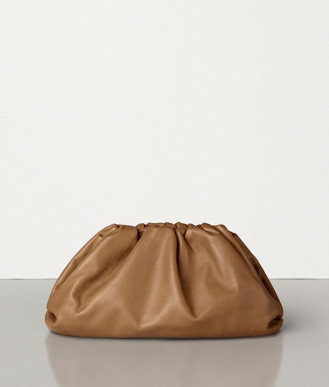 BOTTEGA VENETA THE POUCH IN BUTTER CALF Clutch Woman fp