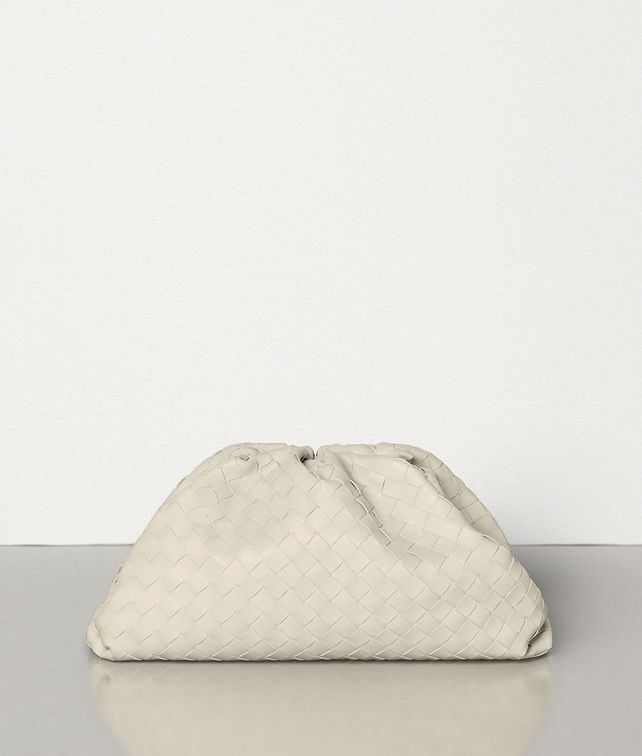 BOTTEGA VENETA THE POUCH IN INTRECCIATO NAPPA Clutch Woman fp