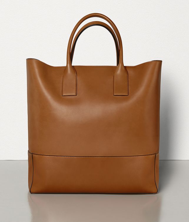 BOTTEGA VENETA MEDIUM TOTE IN FRENCH CALFSKIN Tote Bag Man fp
