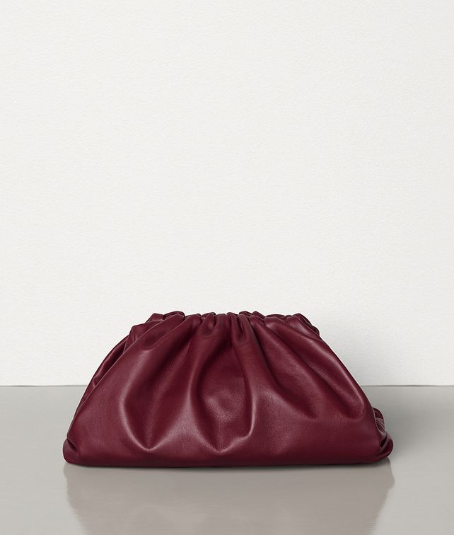 BOTTEGA VENETA THE POUCH IN BUTTER CALF LEATHER Clutch Woman fp
