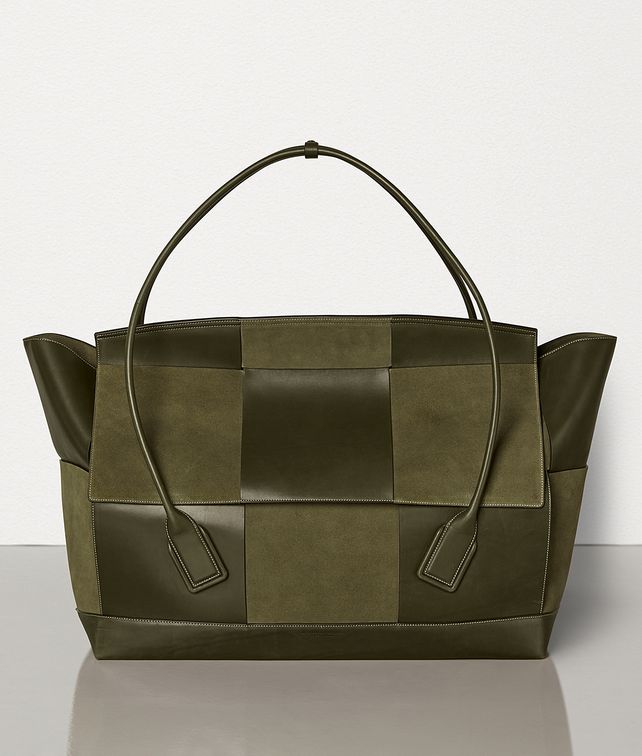 BOTTEGA VENETA THE ARCO 75 IN FRENCH CALFSKIN AND SUEDE Tote Bag E fp