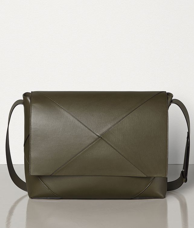 BOTTEGA VENETA 버터 카프 메신저 백 메신저 백 남성 fp