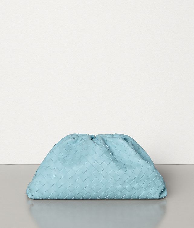 BOTTEGA VENETA THE POUCH IN MAXI INTRECCIO Clutch Woman fp