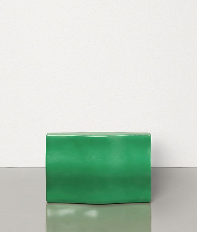 BOTTEGA VENETA BV WAVE IN PAPER CALF LEATHER Clutch Woman fp