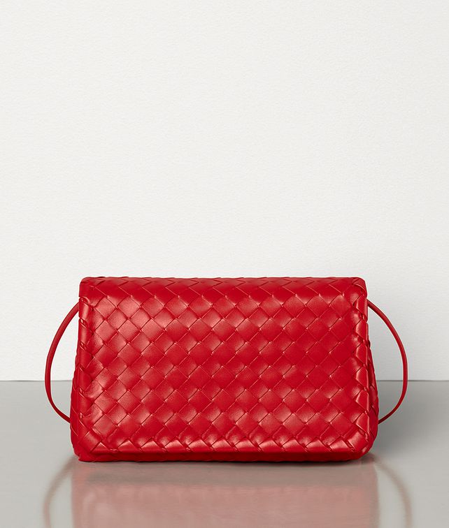 BOTTEGA VENETA SHOULDER BAG IN INTRECCIATO NAPPA Shoulder Bag Woman fp