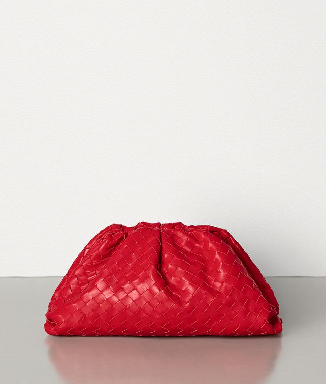 BOTTEGA VENETA THE POUCH IN INTRECCIATO NAPPA Clutch Woman fp