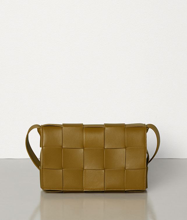 BOTTEGA VENETA CASSETTE IN MAXI INTRECCIO Crossbody and Belt Bags Woman fp