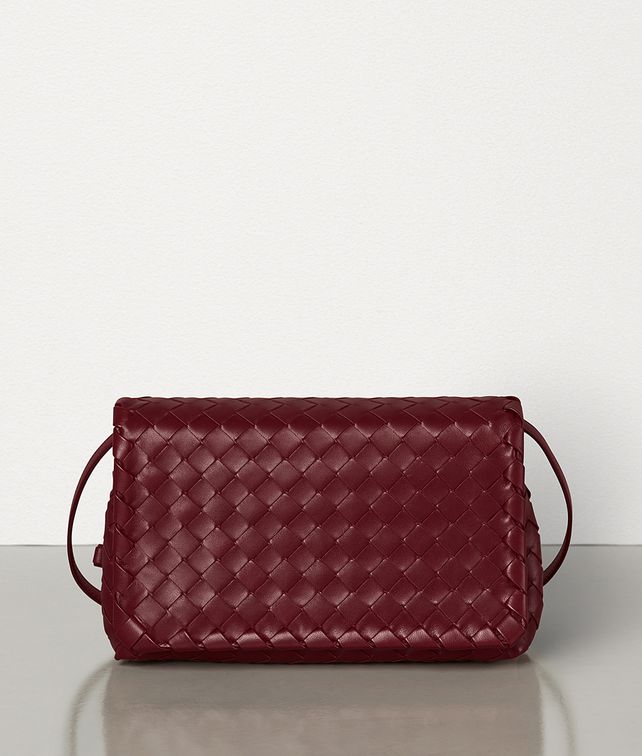 BOTTEGA VENETA SHOULDER BAG IN INTRECCIATO NAPPA Shoulder Bag Woman fp