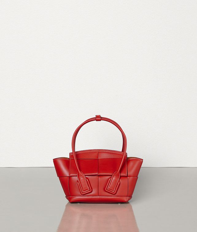 BOTTEGA VENETA ARCO 29 IN FRENCH CALFSKIN Top Handle Bag Woman fp