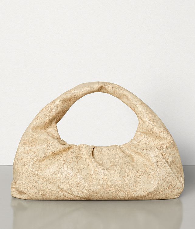 BOTTEGA VENETA THE MEDIUM SHOULDER POUCH IN CRAQUELÉ Shoulder Bag Woman fp