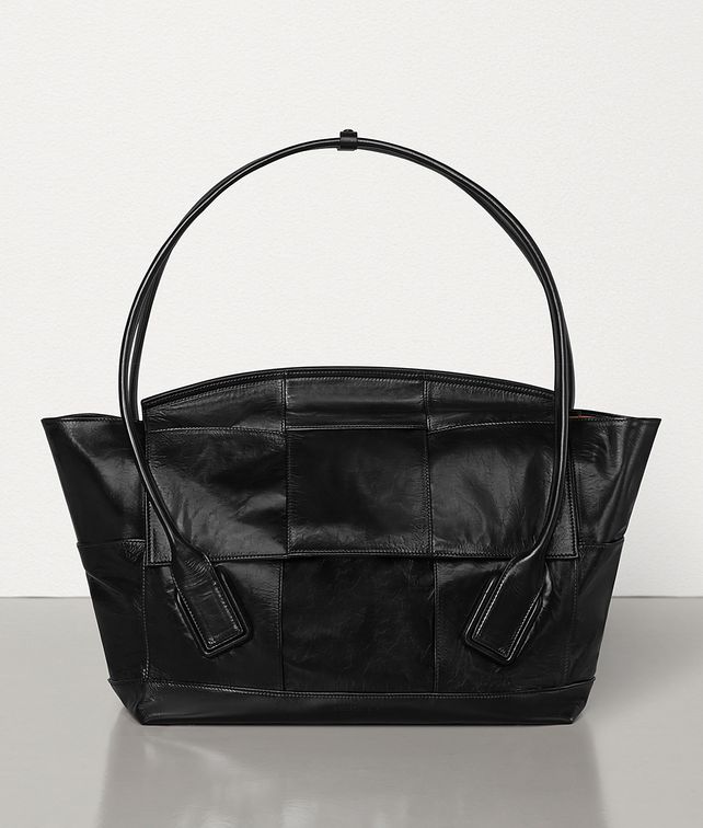 BOTTEGA VENETA SMALL ARCO SLOUCH Top Handle Bag Woman fp