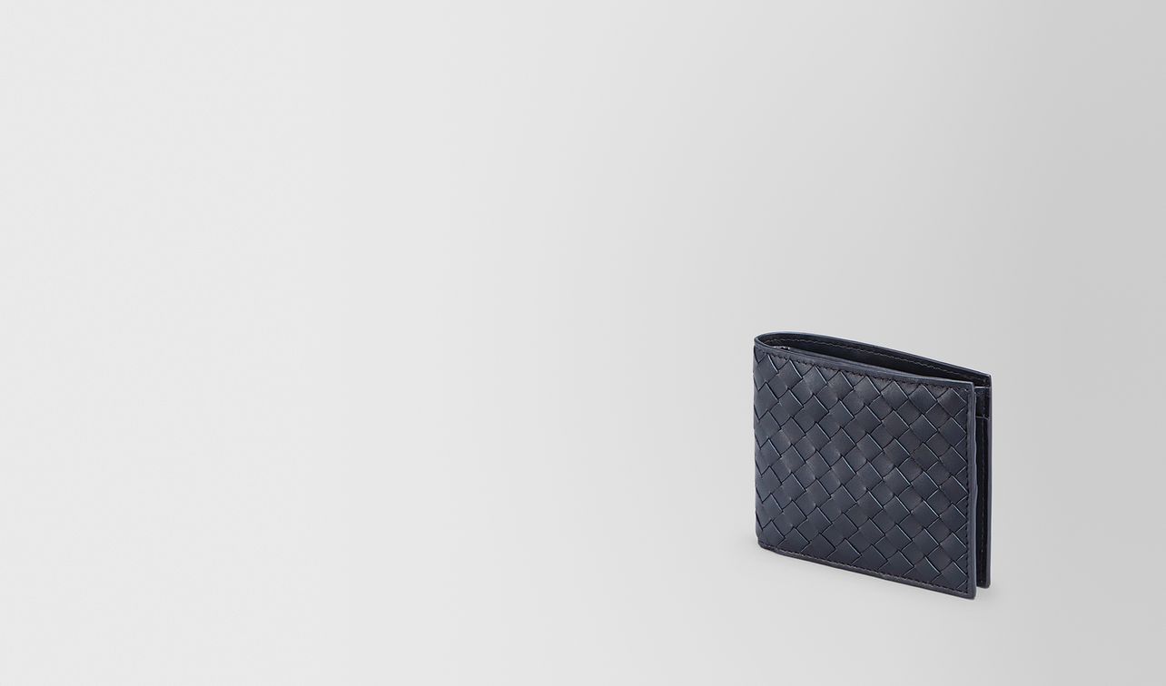 bi-fold wallet with coin purse in light tourmaline intrecciato vn landing