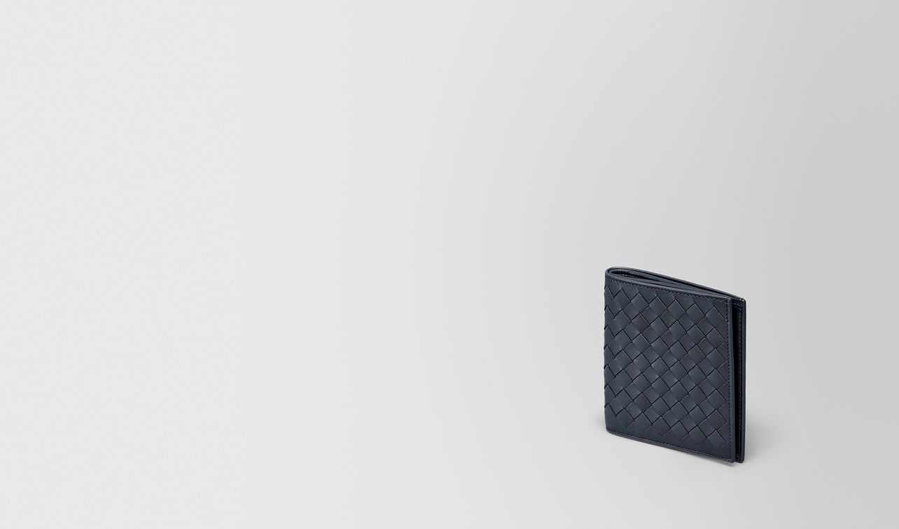 small bi-fold wallet in light tourmaline intrecciato vn landing
