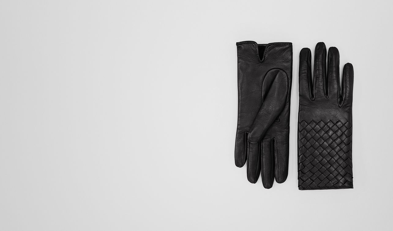 gloves in nappa landing