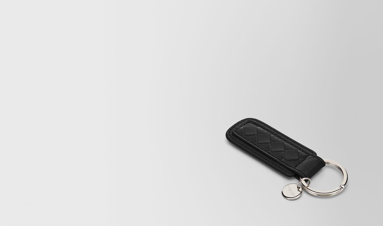 key ring in nero intrecciato nappa landing