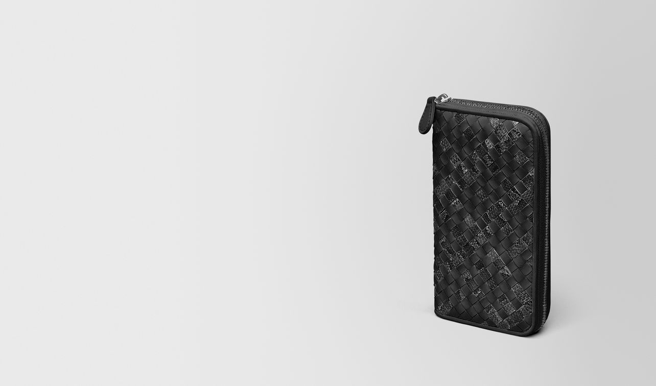 nero intrecciato nappa zip-around wallet landing