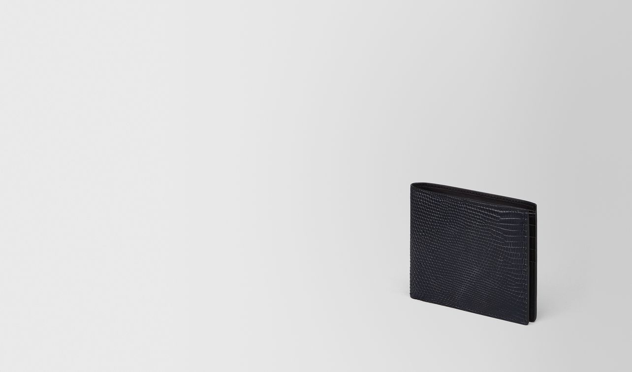 bi-fold wallet in tourmaline lizard landing