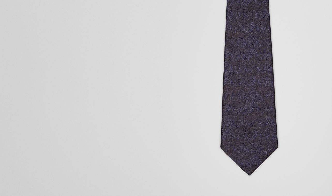tie in tourmaline nero silk landing