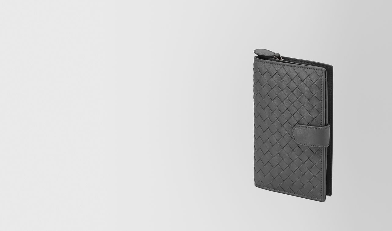 continental wallet in new light grey intrecciato nappa landing
