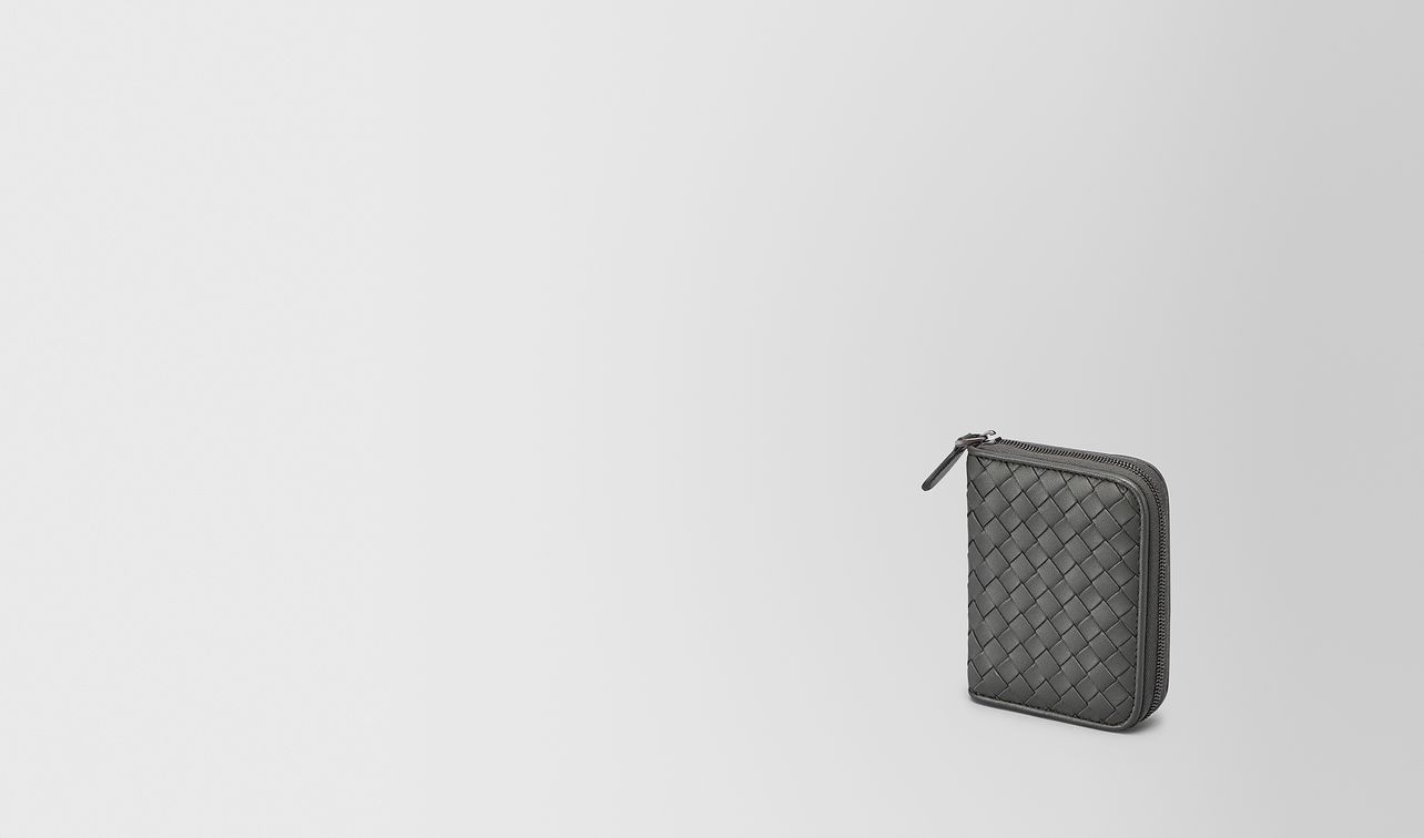 coin purse in new light grey intrecciato nappa landing