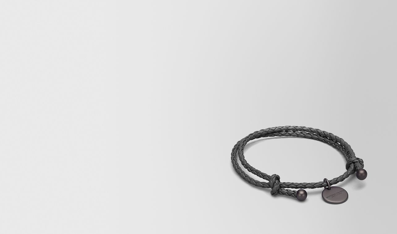 bracelet in new light grey intrecciato nappa landing