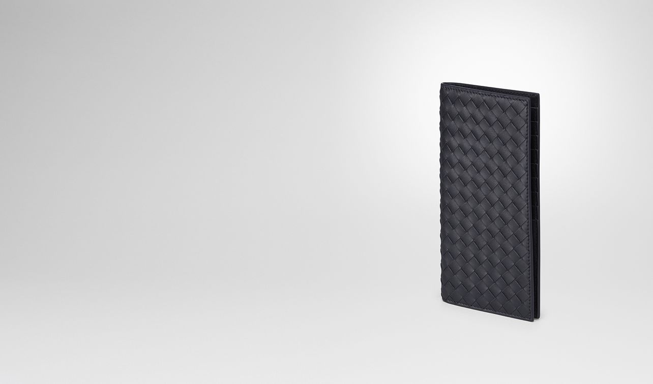 continental wallet in light tourmaline intrecciato vn landing