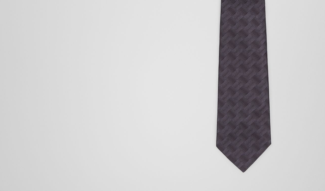 tie in anthracite black silk landing