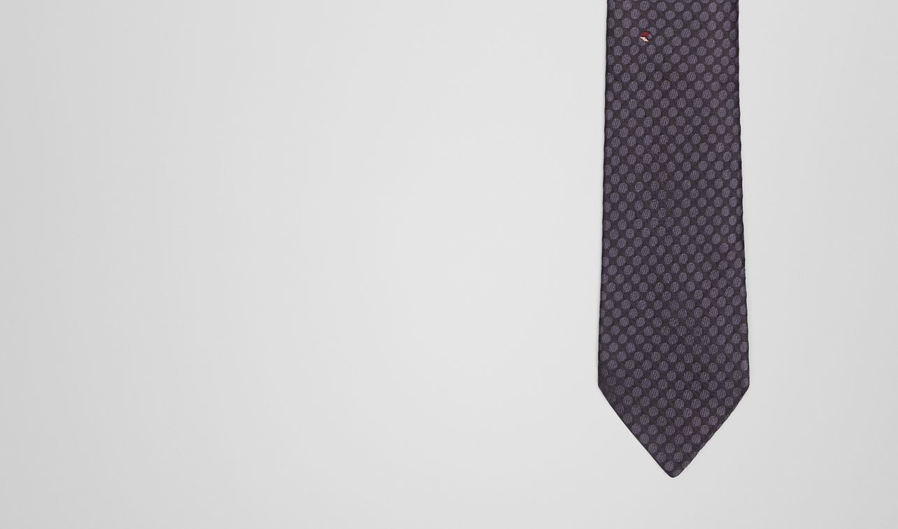 tie in anthracite bordeaux silk landing