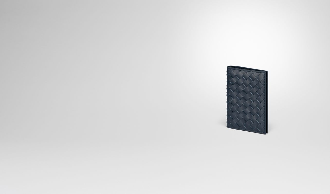 kartenetui aus intrecciato vn in denim landing