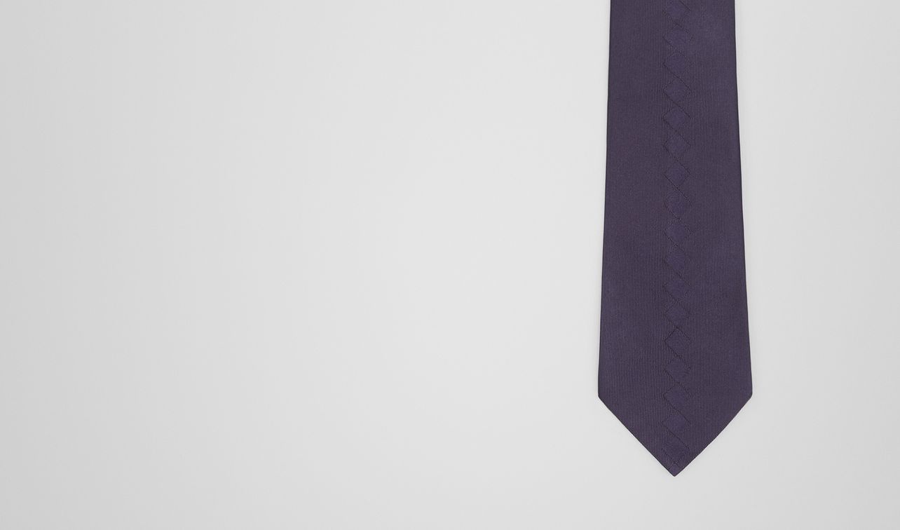 tie in midnight blue silk landing