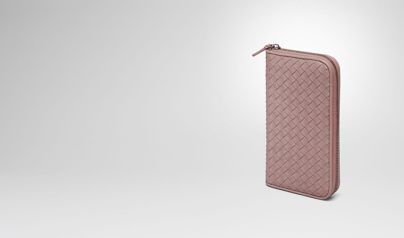 portemonnaie mit zip aus intrecciato nappa in desert rose landing