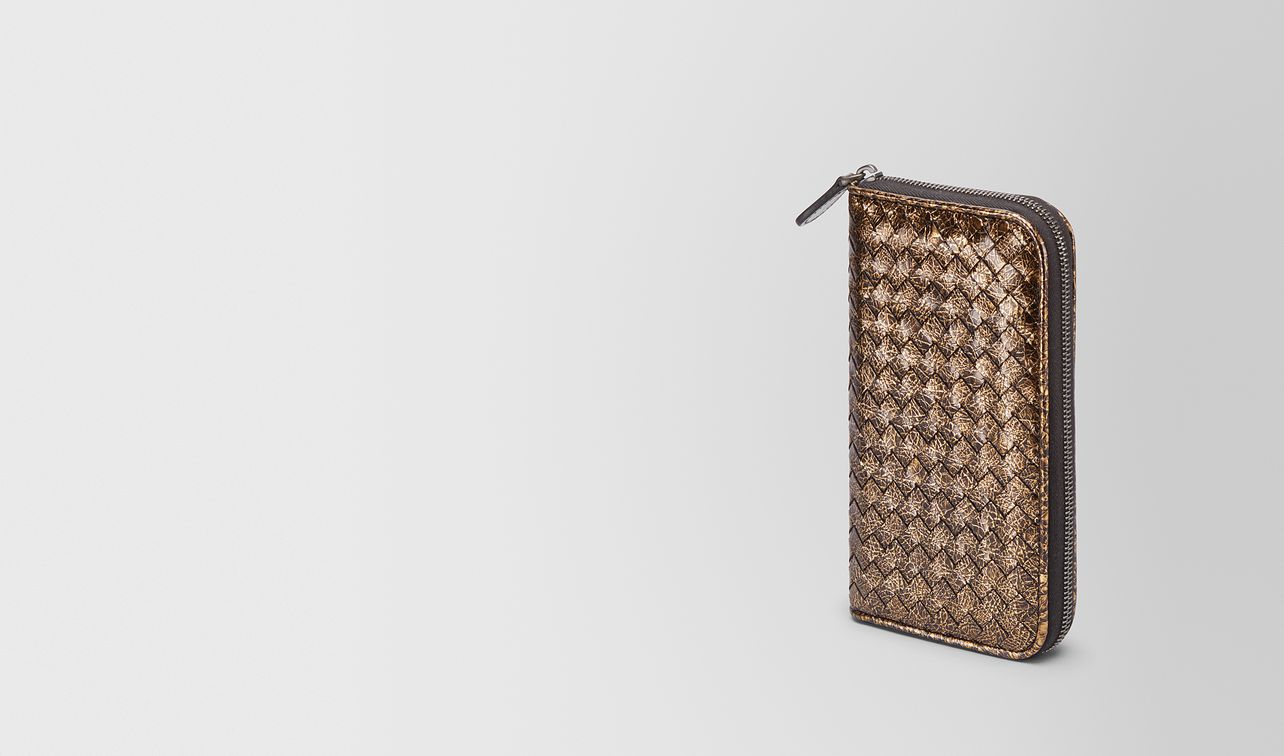 oro scuro zip-around wallet landing