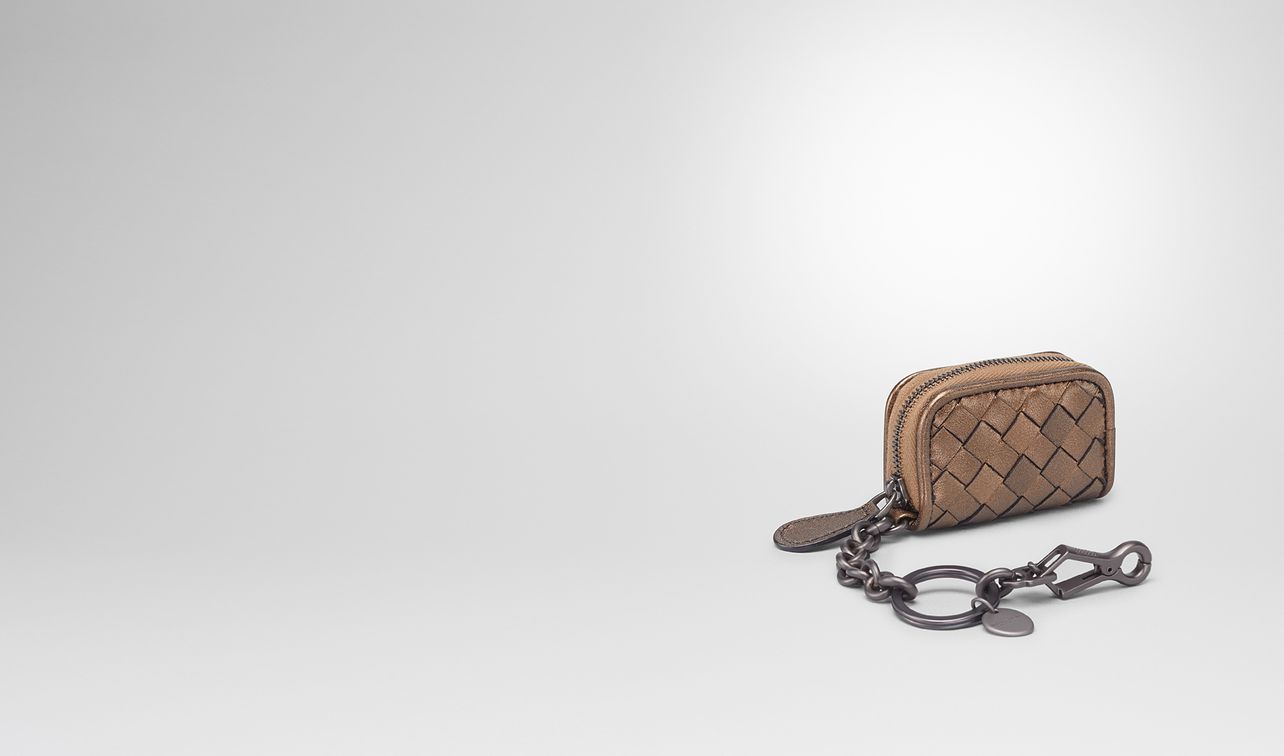 oro scuro intrecciato nappa key ring landing