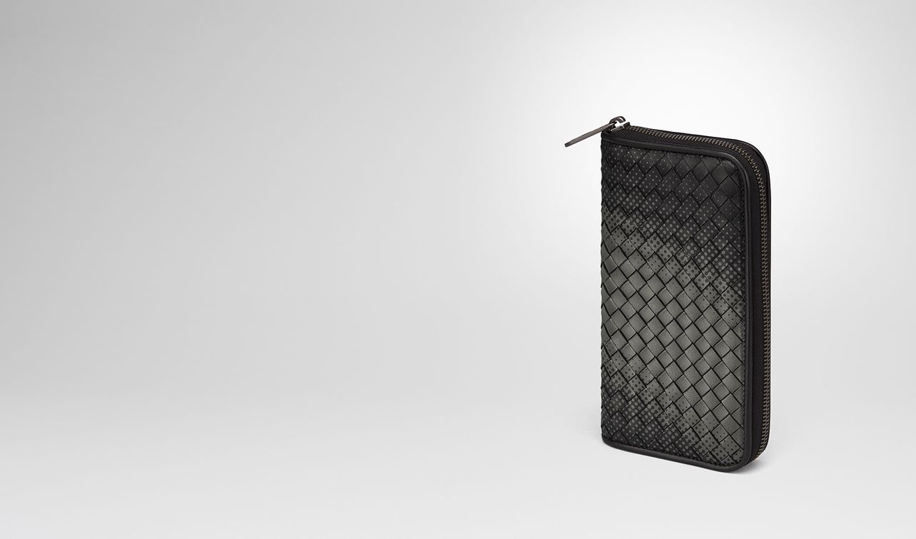 nero intrecciato nappa zip-around wallet landing