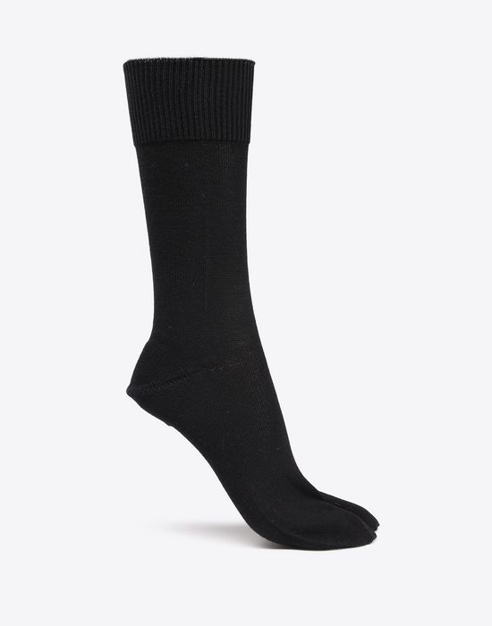 maison margiela tabi socks