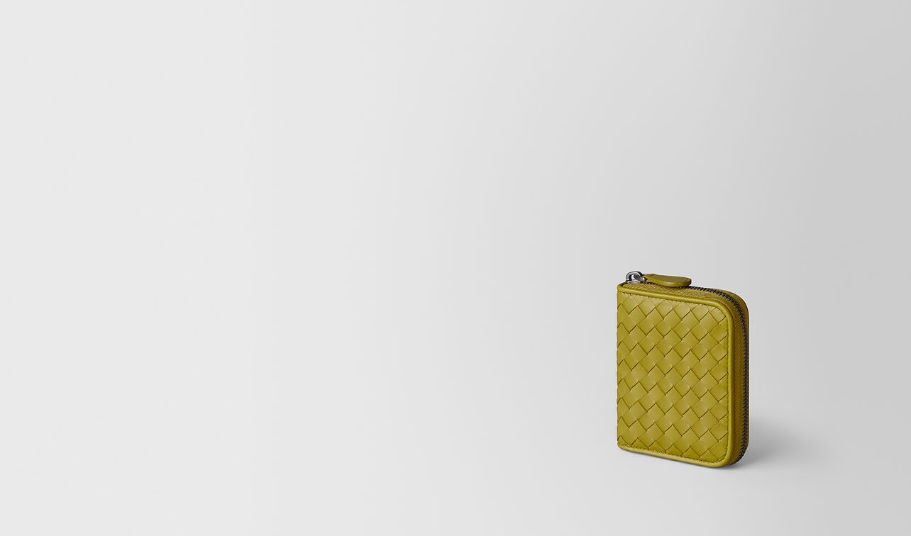 chamomile intrecciato nappa coin purse landing