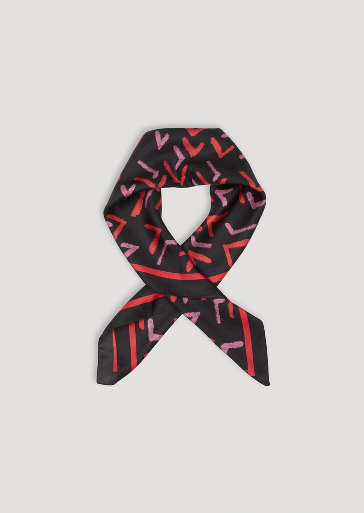 Pañuelo de pura seda con estampado geométrico Pañuelo de pura seda con estampado geométrico