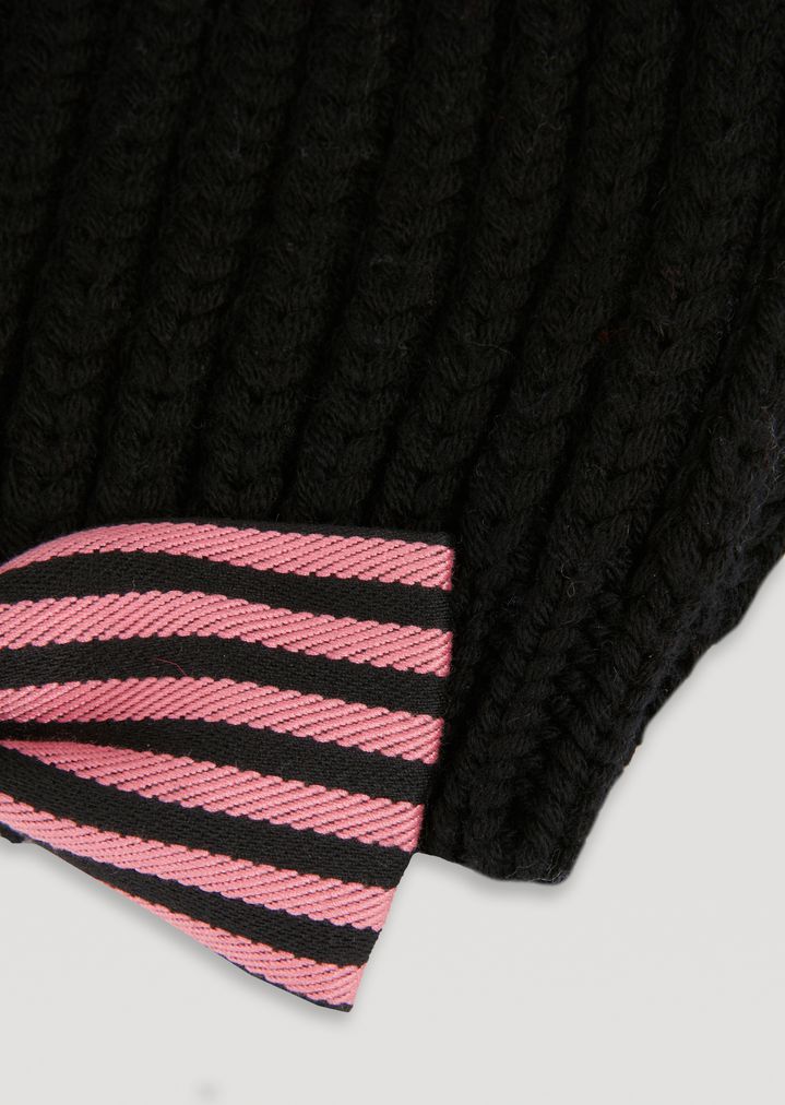 Sombrero de punto de pura lana con lazo de rayas Sombrero de punto de pura lana con lazo de rayas